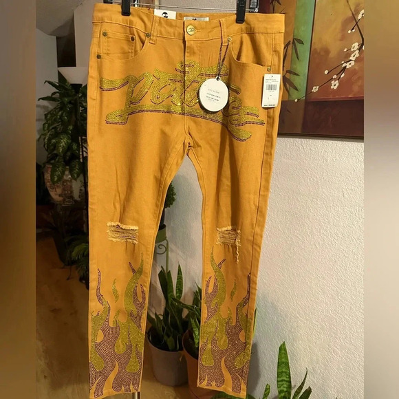 Politics rhinestone khaki/green distressed jeans men’s size 36/32 - Picture 2 of 13